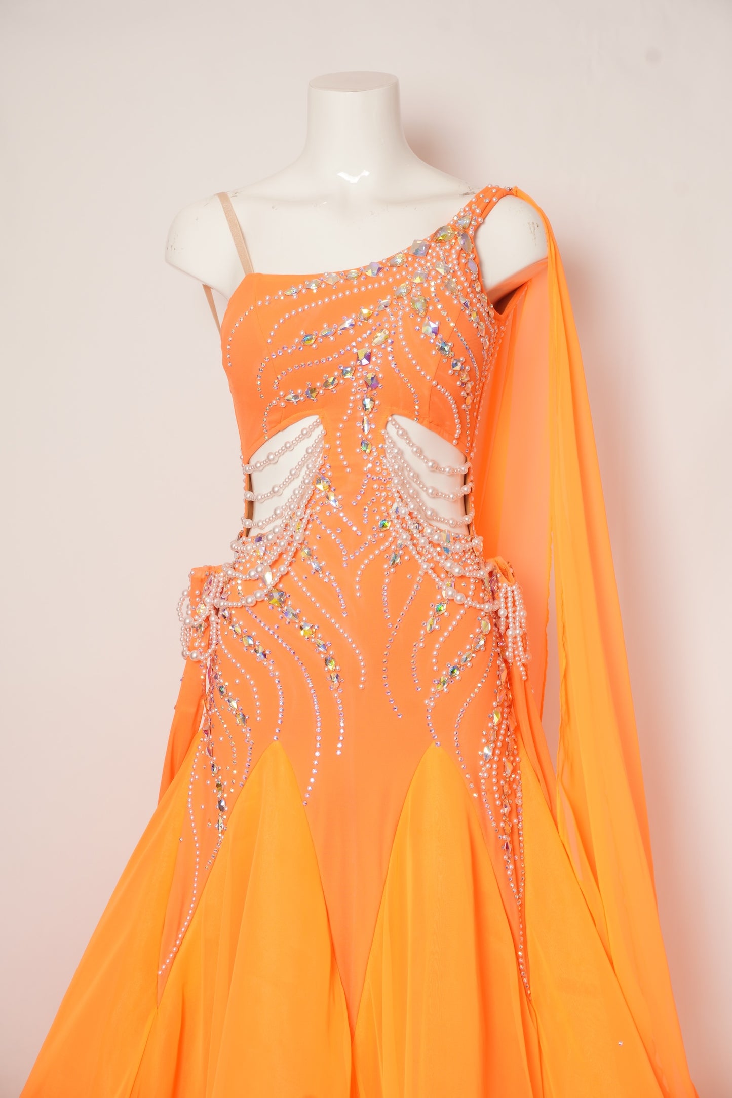 MF Design-B0426-Sunset Elegance Ballroom Gown