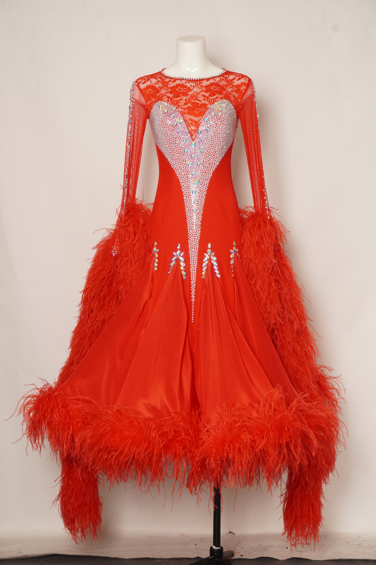 MF Design-B0501-Amour Heart Ballroom Gown
