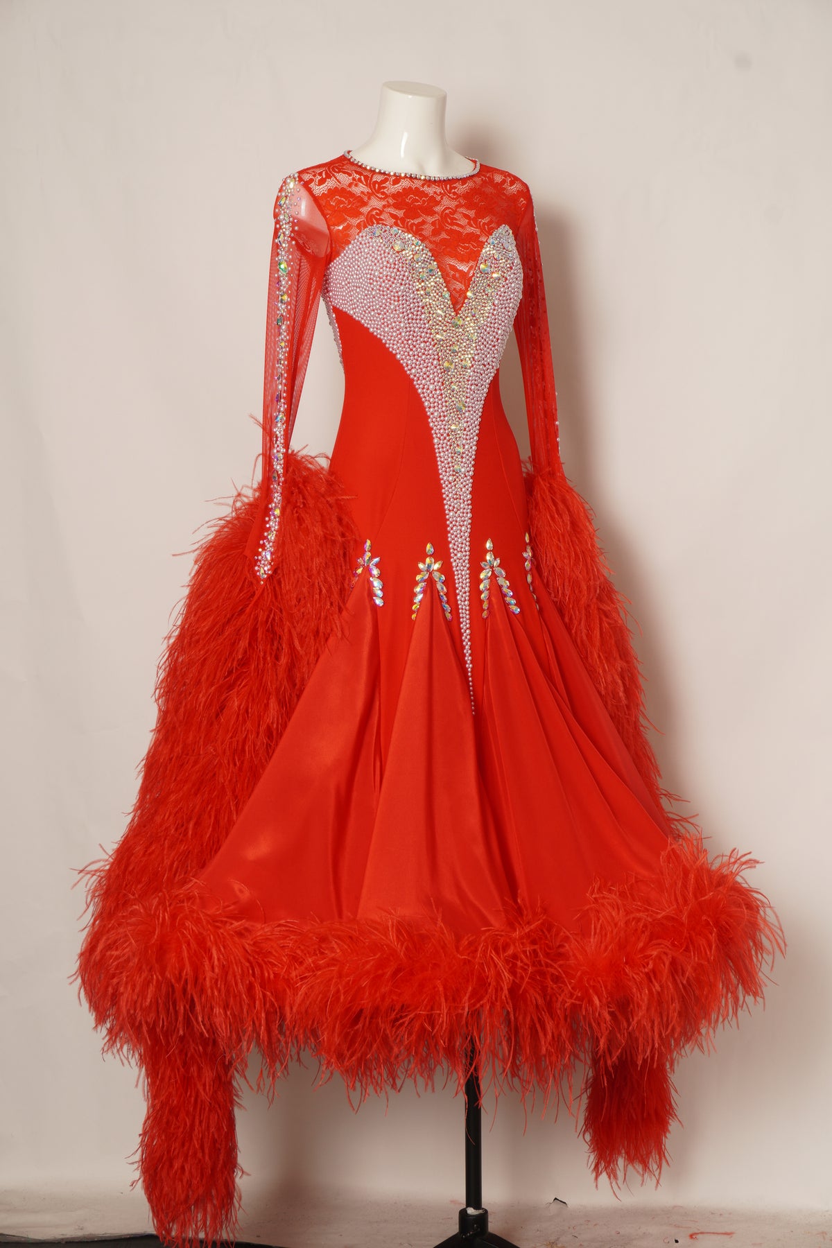 MF Design-B0501-Amour Heart Ballroom Gown