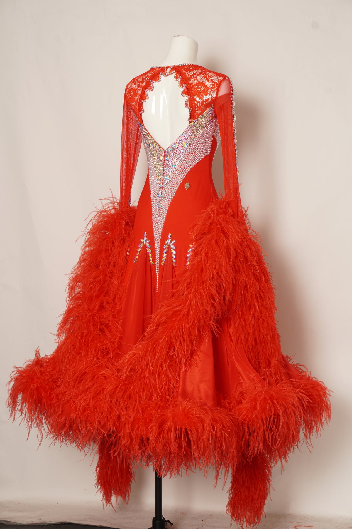 MF Design-B0501-Amour Heart Ballroom Gown