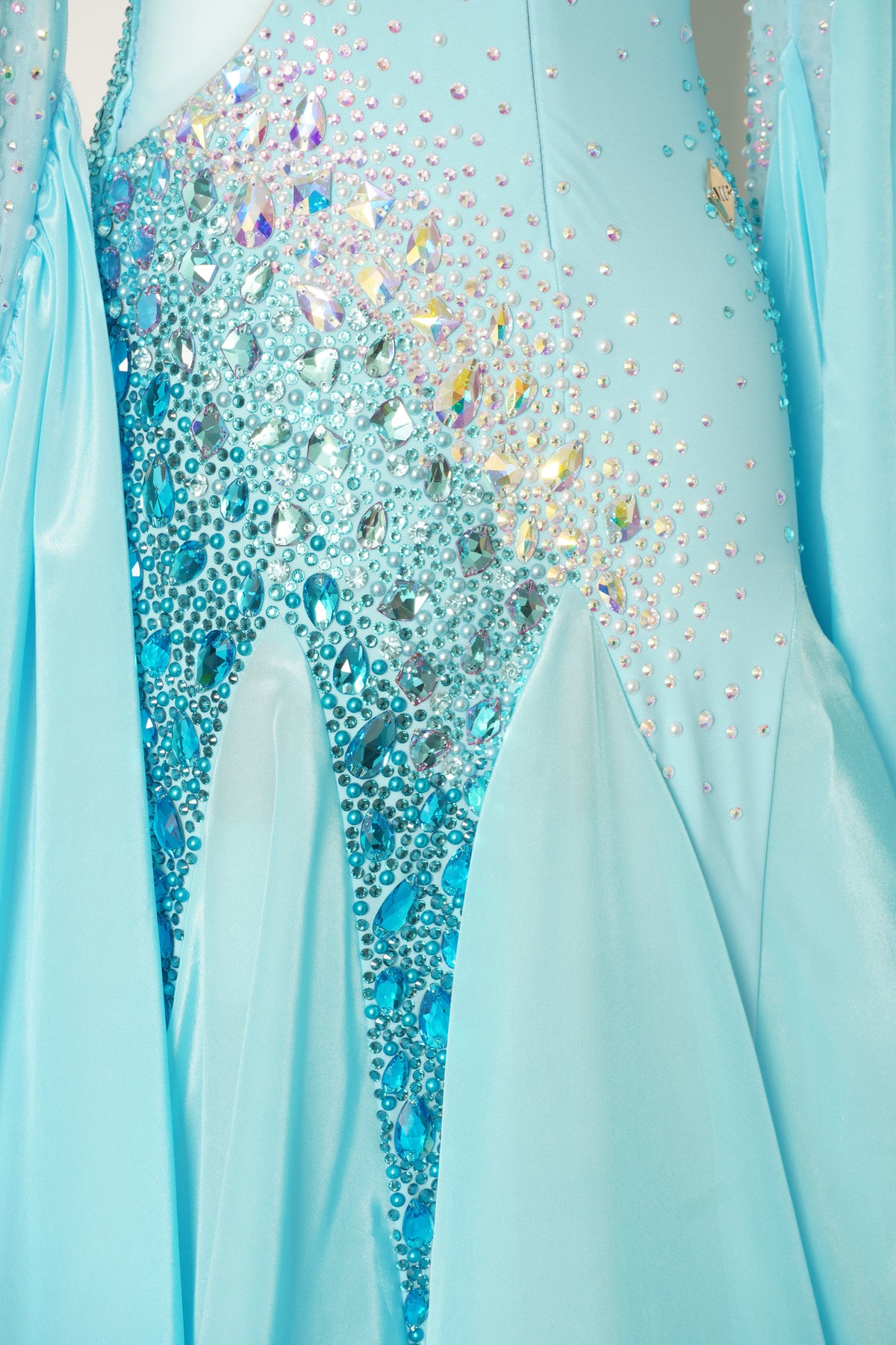 MF Design-B0505-Frosted Tide Ballroom Gown
