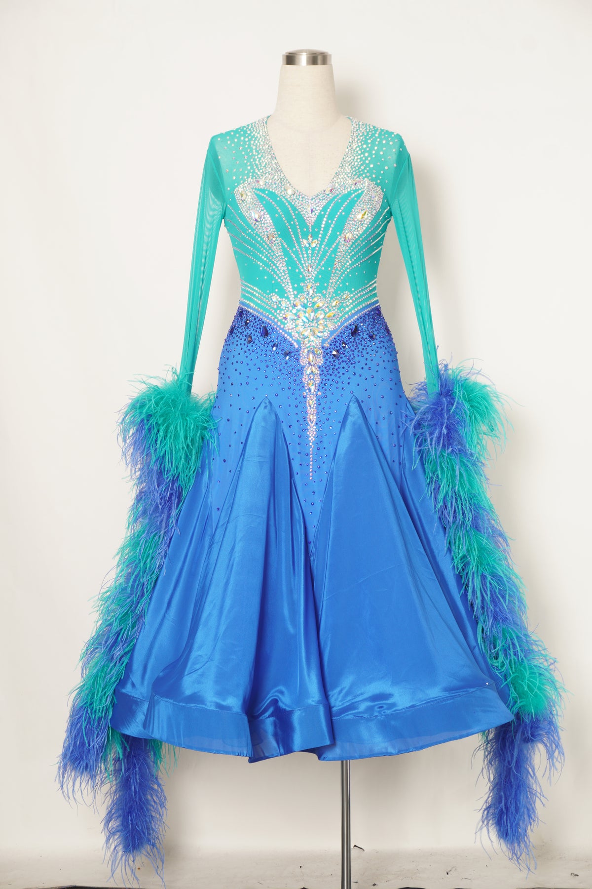 MF Design-B0526-Oceanic Grace Ballroom Gown