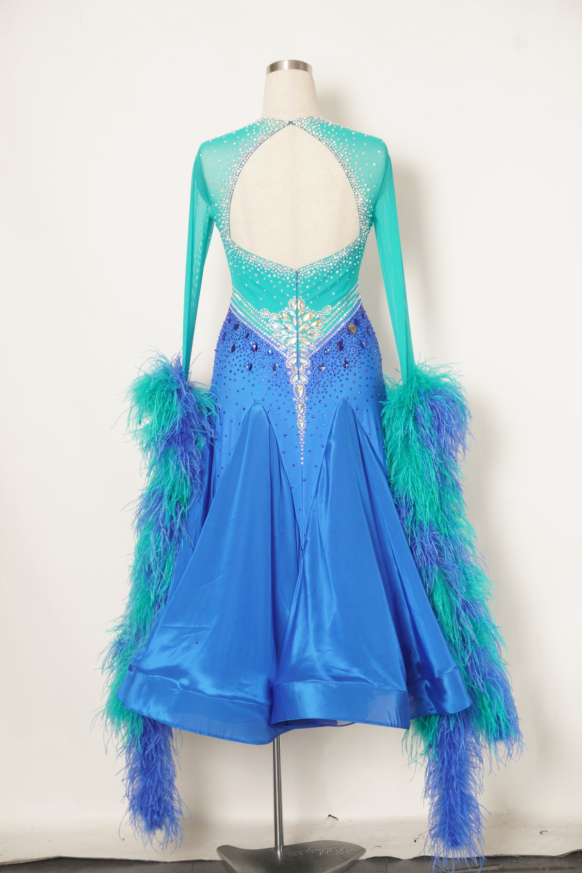MF Design-B0526-Oceanic Grace Ballroom Gown