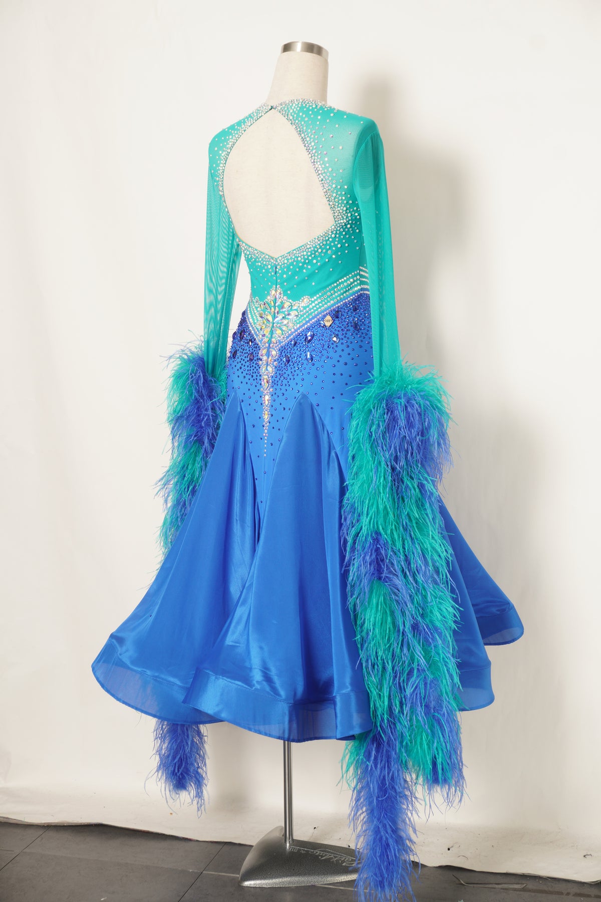 MF Design-B0526-Oceanic Grace Ballroom Gown