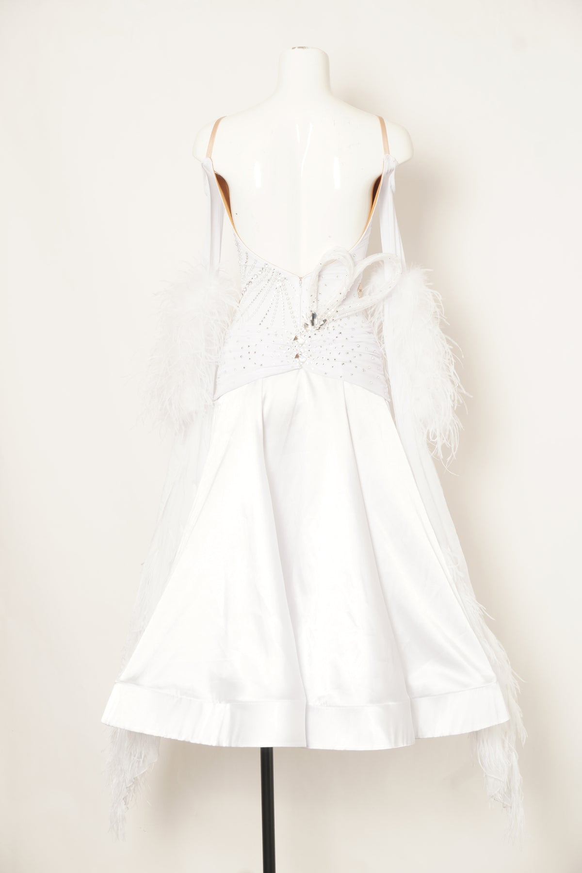 MF Design-B0527-Ivory Plume Ballroom Gown